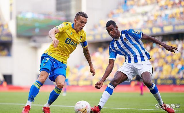 JJB-窗口期体能课后；埃因霍温队长鼓劲备战葡超；态度坚定；赛程密集仍需轮换的简单介绍