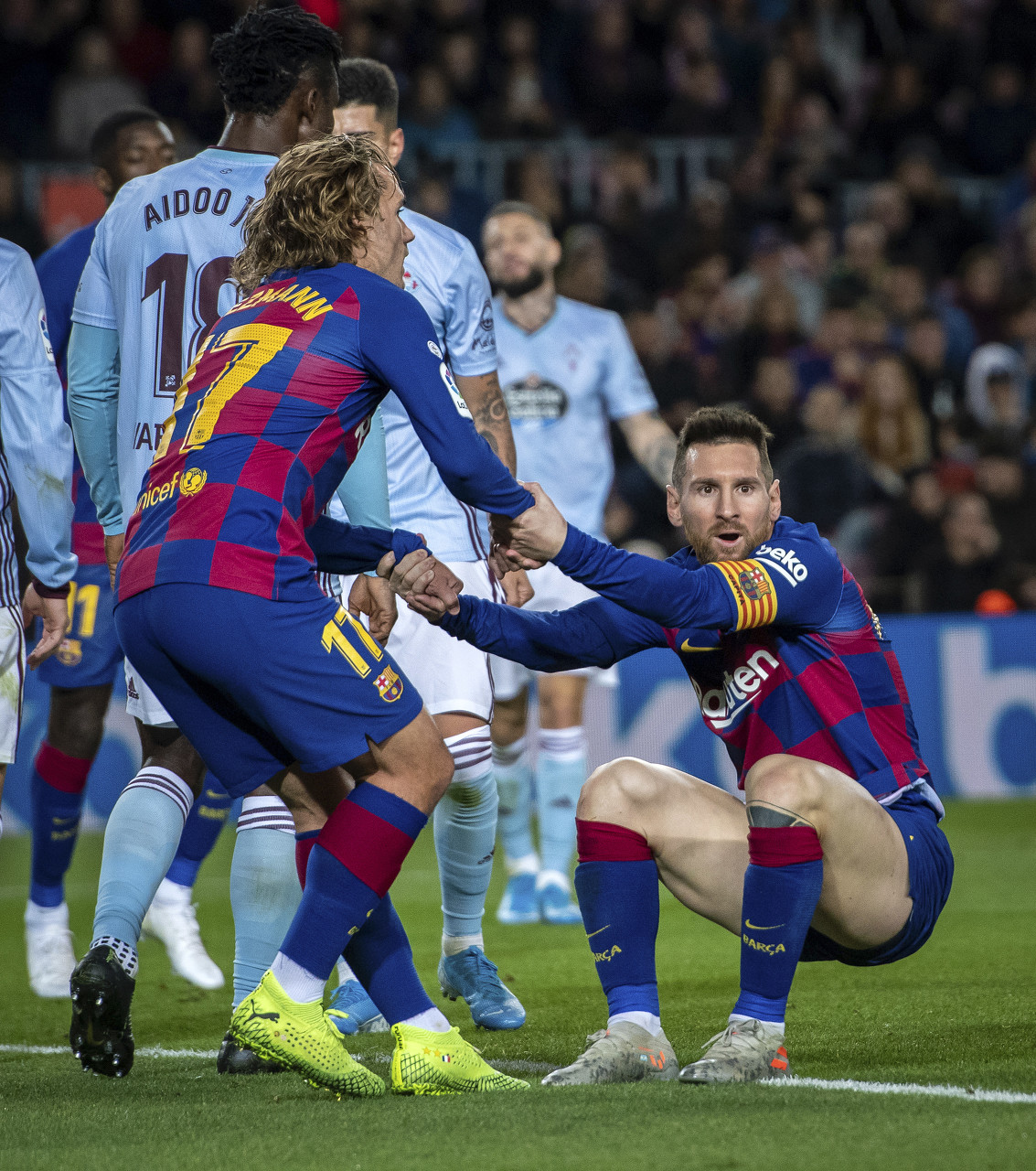 Uzi在公牛比赛中精彩发挥,战术调整引发热议!的简单介绍 Uzi在公牛比赛中精彩发挥,战术调整引发热议!的简单介绍