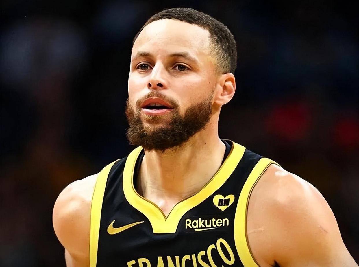 竞技宝电竞-库里回归赛场，回归赛场首场状态亮眼，雄鹿观众沸腾！的简单介绍